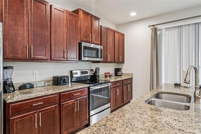 Building Photo - 310 Pendant Ct