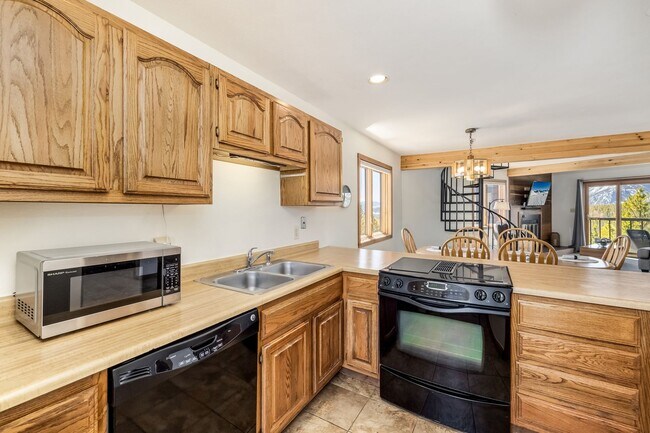 Building Photo - Long Term Rental- Snowscape Condos #50