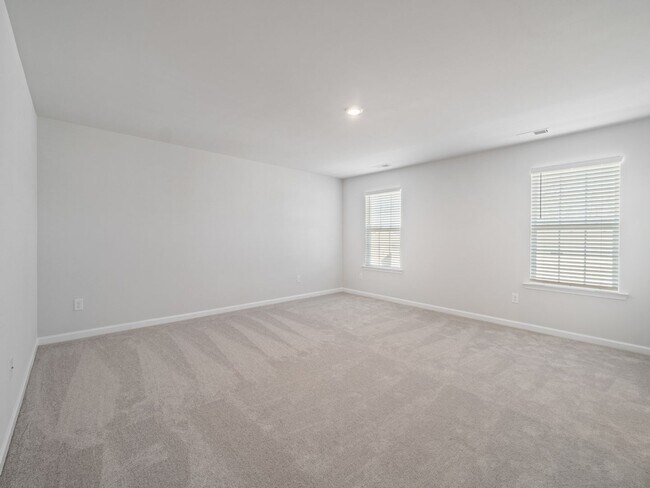 Building Photo - Beautiful Almost New Home with 5 Bedroom & 4.5 Baths