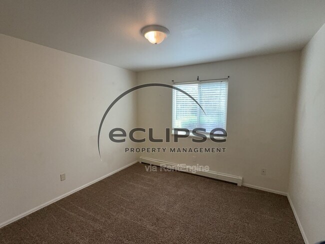 Building Photo - 497 Coronado Ct