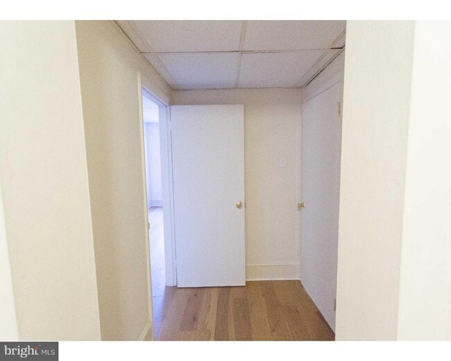 Building Photo - 901 Clinton St