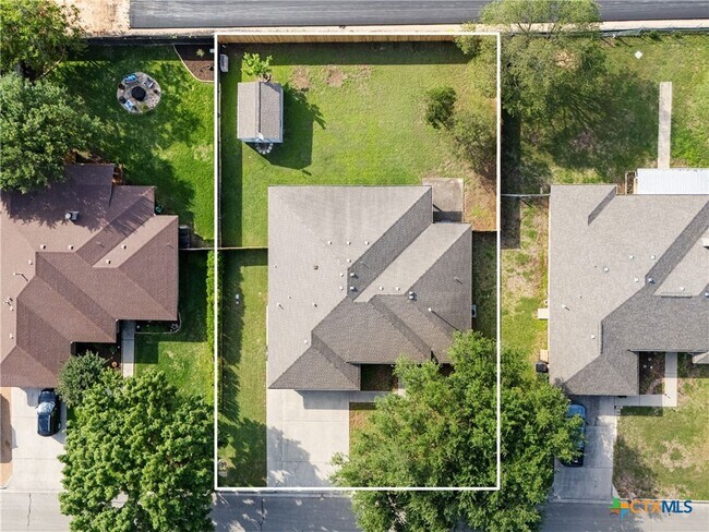 Building Photo - 1625 Sunnybrook Dr