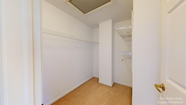 Building Photo - 2813 Barclay Wy