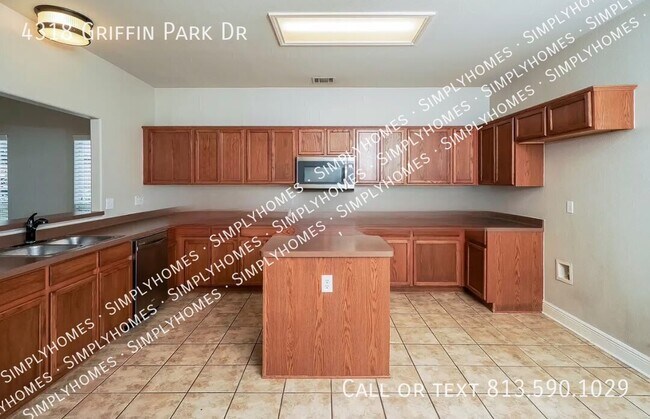 Building Photo - 4318 Griffin Park Dr
