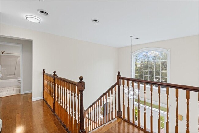 Building Photo - 226 Ark Rd