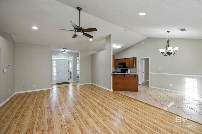 Building Photo - 16955 Heartland Cir