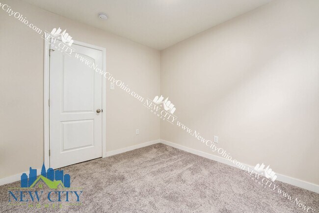 Building Photo - 53-55 Hawkes Avenue, Columbus, OH 43222