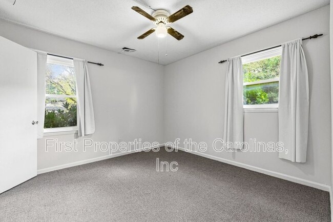 Building Photo - 810 Applegate Ct