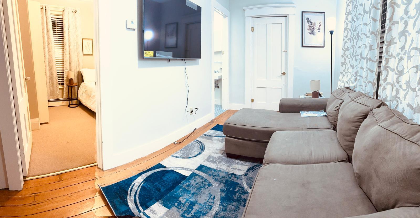 Building Photo - 252 Forest Ave