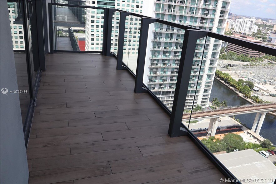 Building Photo - 88 SW 7th St