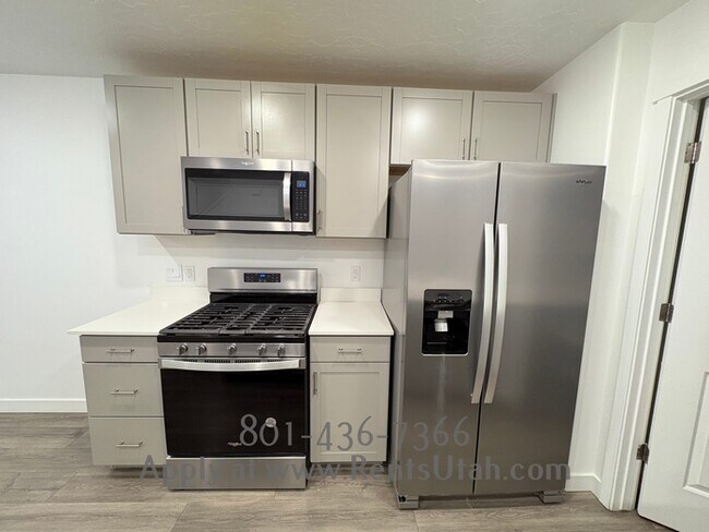 Building Photo - Canvasback