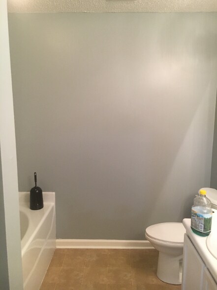 Building Photo - 2932 WaterStone Loop