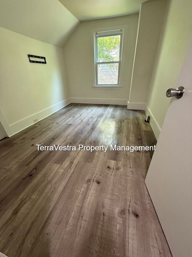 Building Photo - 912-914 North St, Millville, NJ 08332