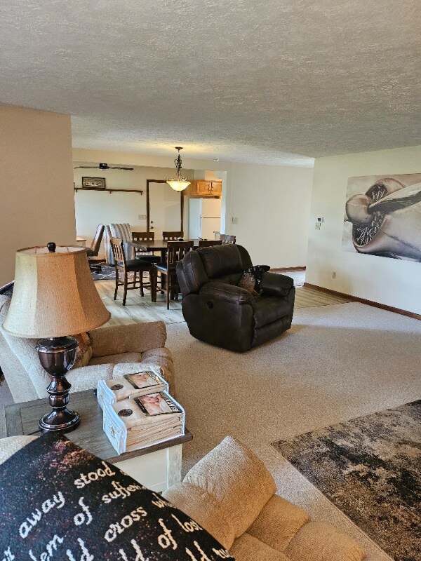 Building Photo - 615 Ravens Lake Dr