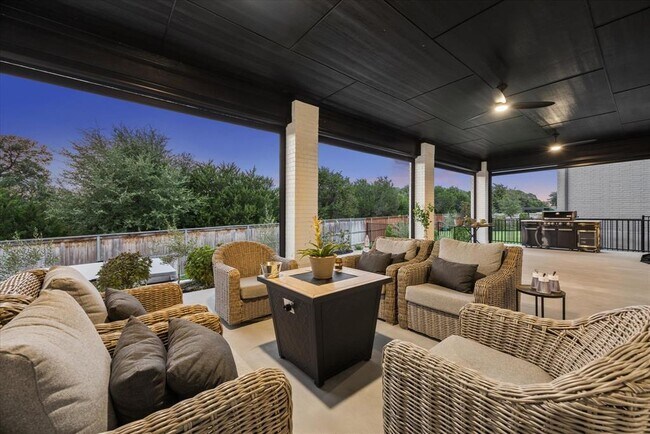 Building Photo - 437 Trabuco Bnd