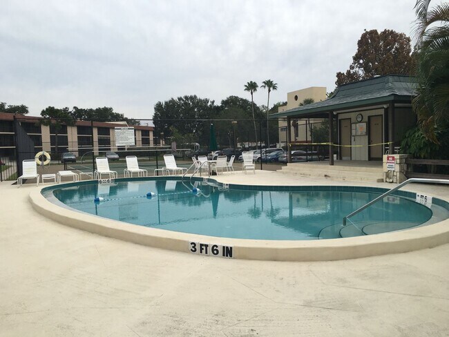 Building Photo - NEW PRICE! 2BR/2BA 2nd Floor Condo in Capri Isles