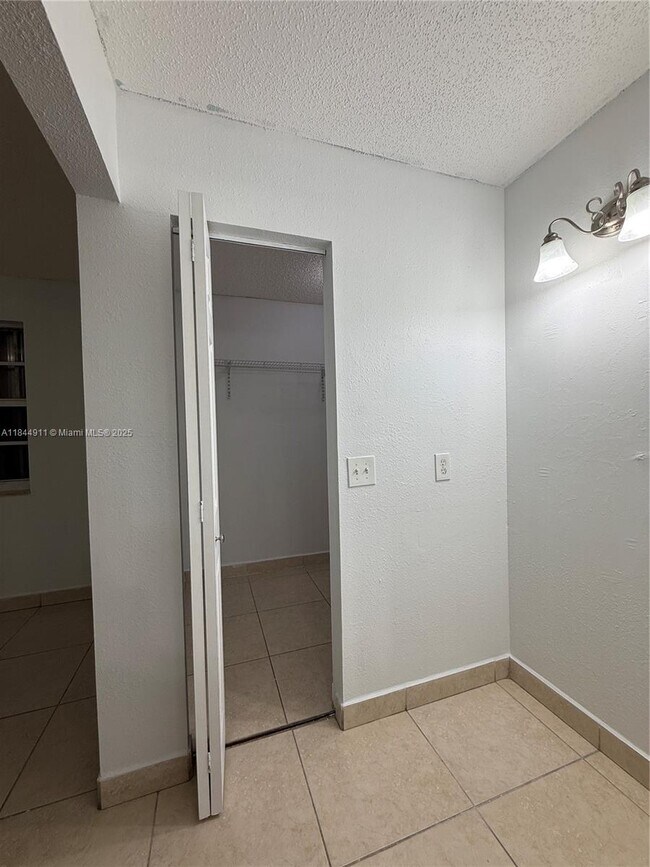 Building Photo - 13237 SW 257th Terrace