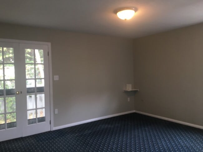 Building Photo - Nautical Coronado Home