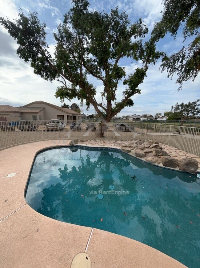 Building Photo - 8760 E Winnston Cir