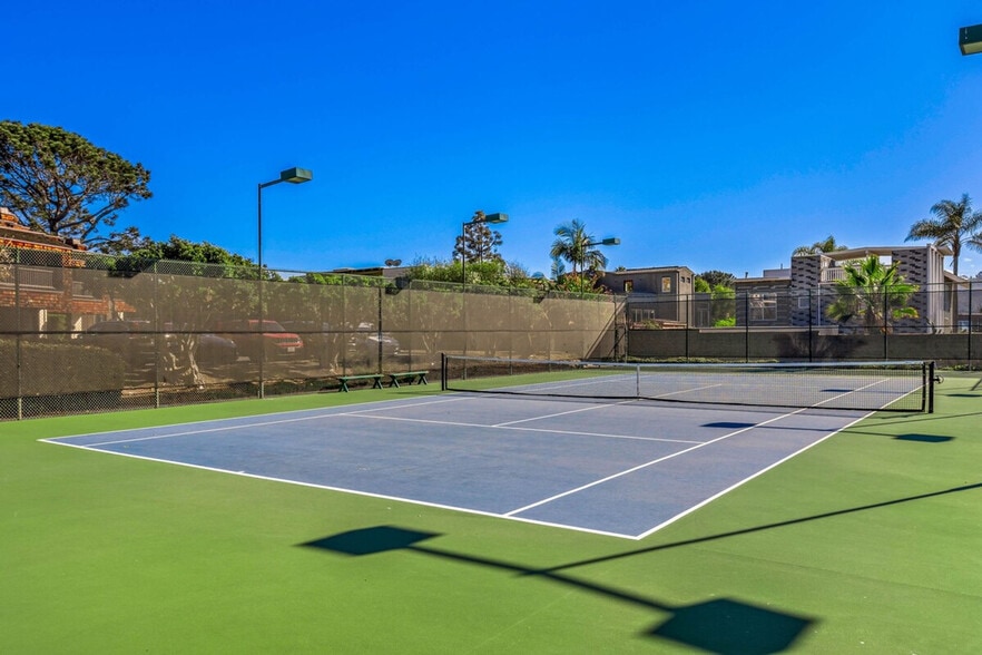 Building Photo - 12933 Caminito Del Canto