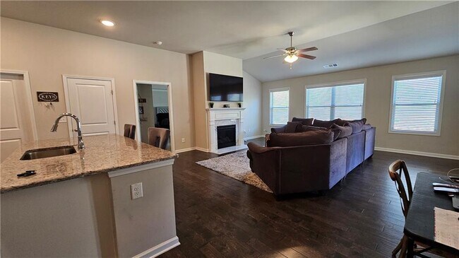 Building Photo - 1151 Brading Pl