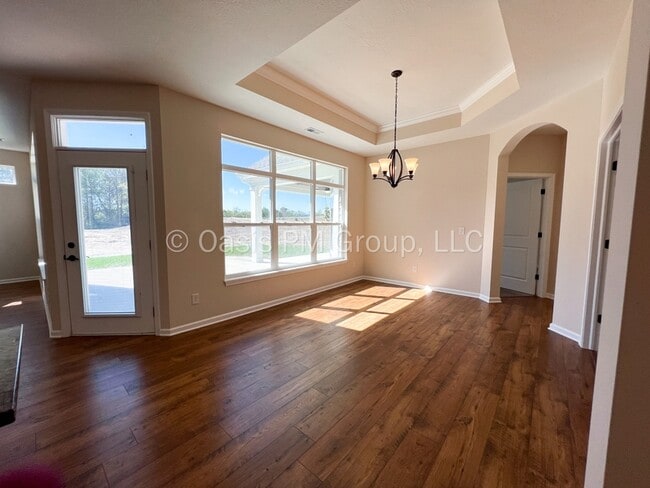 Building Photo - 201 Eisley Ln