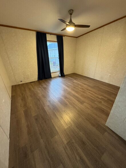 Building Photo - W2506 Woodland Rd