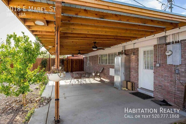 Building Photo - 3018 E Mabel St