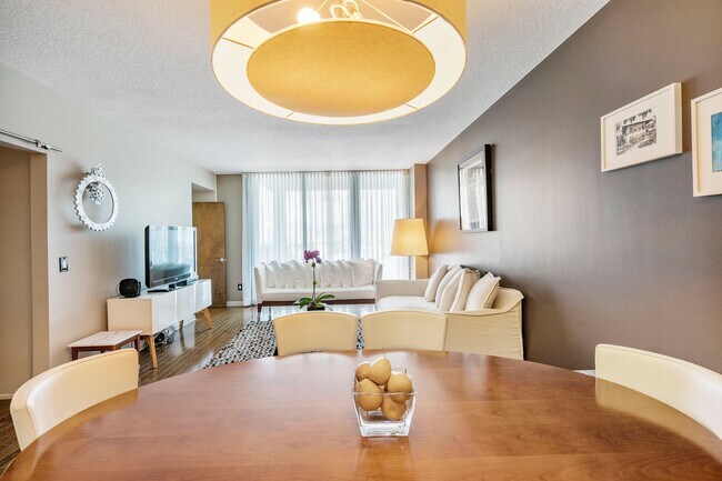 Building Photo - 1500 Ocean Dr