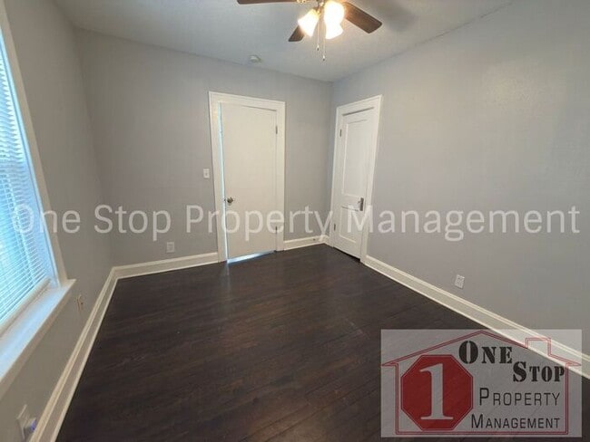 Building Photo - Warm & Inviting 3 Bed 2 Bath Home in Kansas City, MO!!!