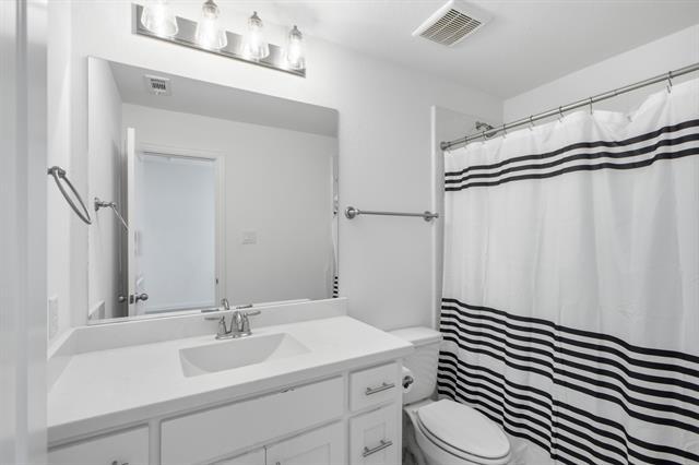 Building Photo - 2602 Delta Dr