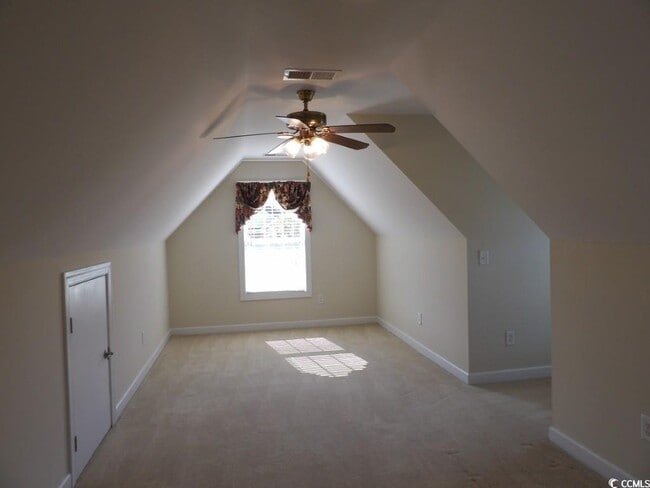 Building Photo - 124 Mesa Raven Dr