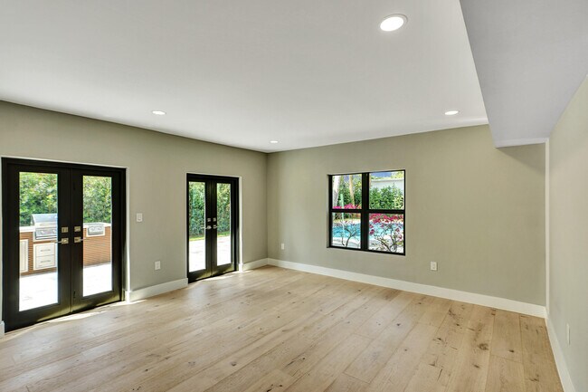 Building Photo - 5832 Alton Rd