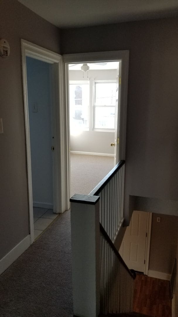 Building Photo - Immaculate Unit - Oak Lane