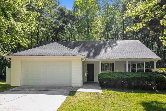 Building Photo - 340 Christian Woods Dr