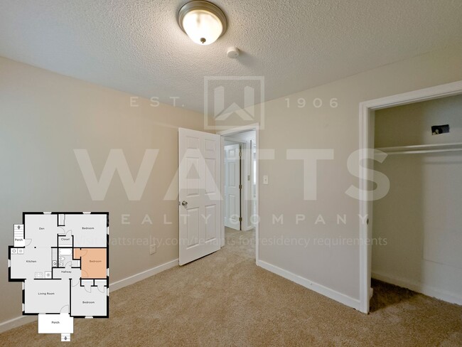 Building Photo - 3 Bedroom House in Oakwood Place Neighborh...