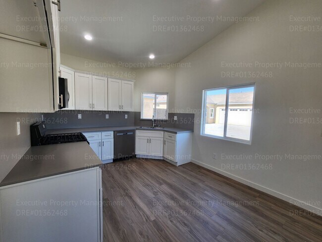 Building Photo - 8521 Grandy St