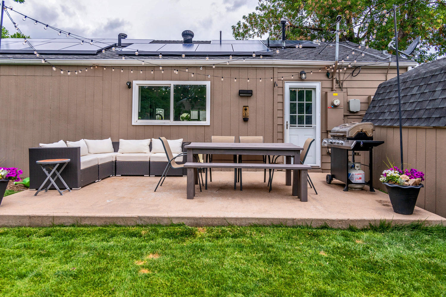 Building Photo - 3388 S Holly St