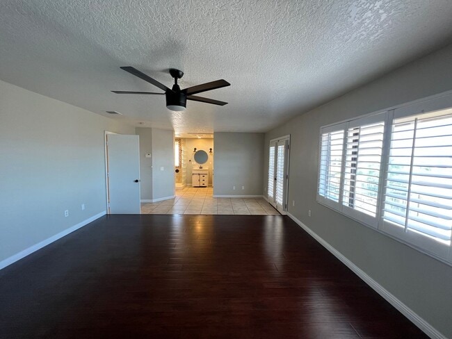 Building Photo - Spring Valley Lake Home