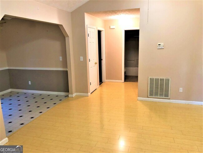 Building Photo - 39 Emmett Freeman Rd