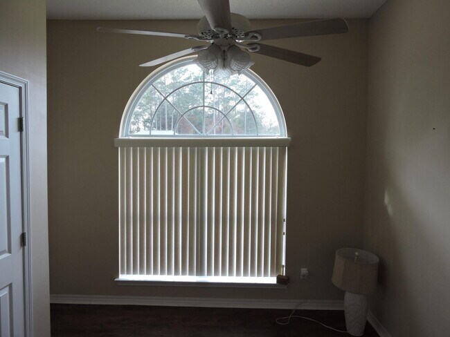 Building Photo - 5831 Buckskin Ct