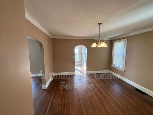 Building Photo - 107 Edgewood Ave