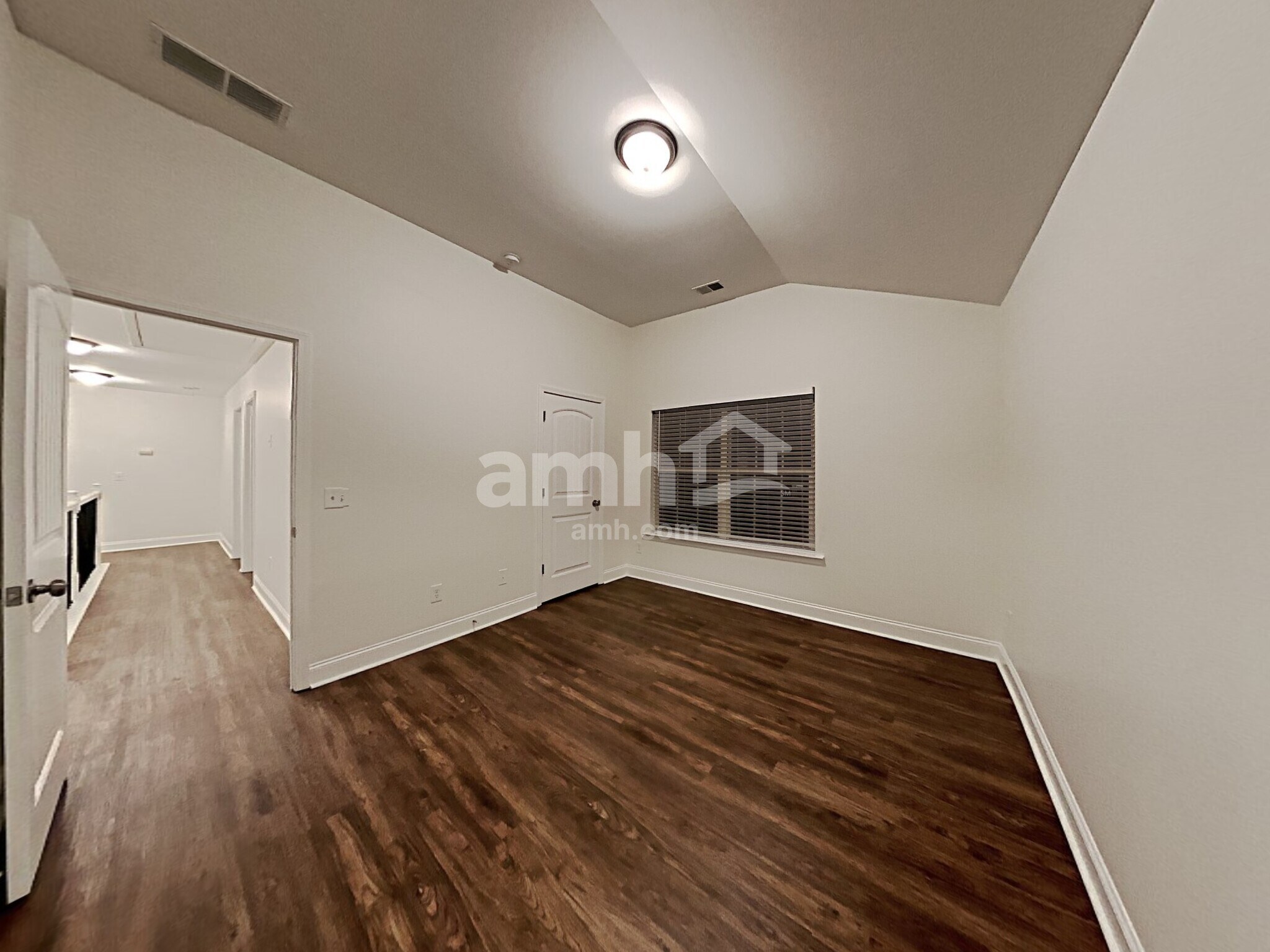 Building Photo - 6170 Oriole Ln