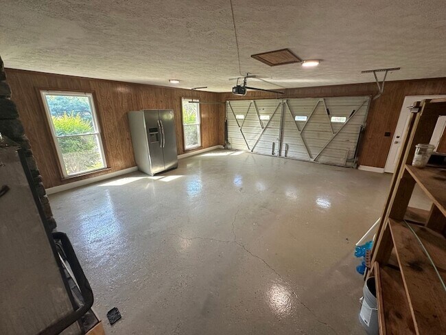 Building Photo - 5159 Saundersville Rd