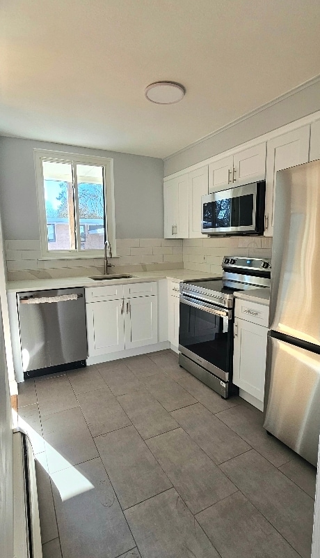 Building Photo - 498 Fountain St