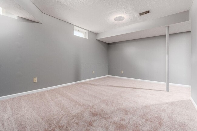 Building Photo - 8308 Talia Ct