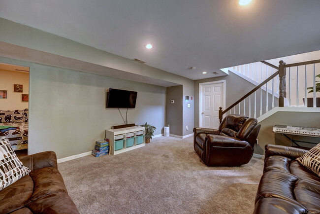 Building Photo - 167 Osborn Rd