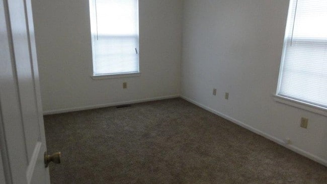 Interior Photo - Waterford Townhomes