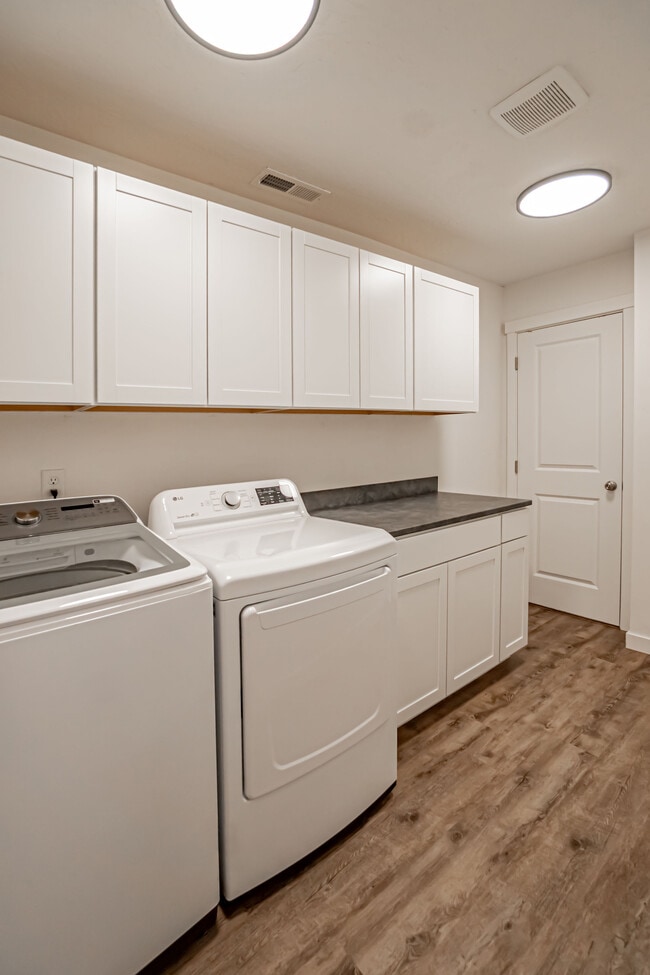 Building Photo - 12220 W Terrazzo Dr