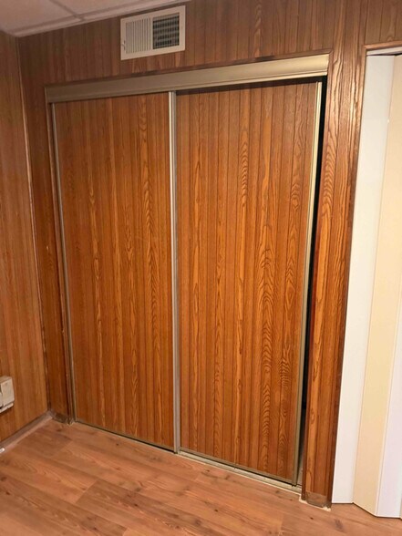 Building Photo - 14756 Delta Ct